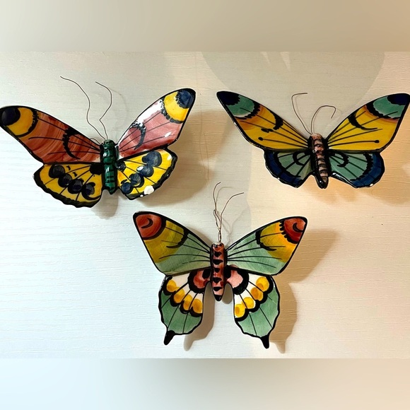 Vintage Anfara Portugal Hand Painted Portugese Ceramic Butterflies Trio Set - Picture 6 of 6